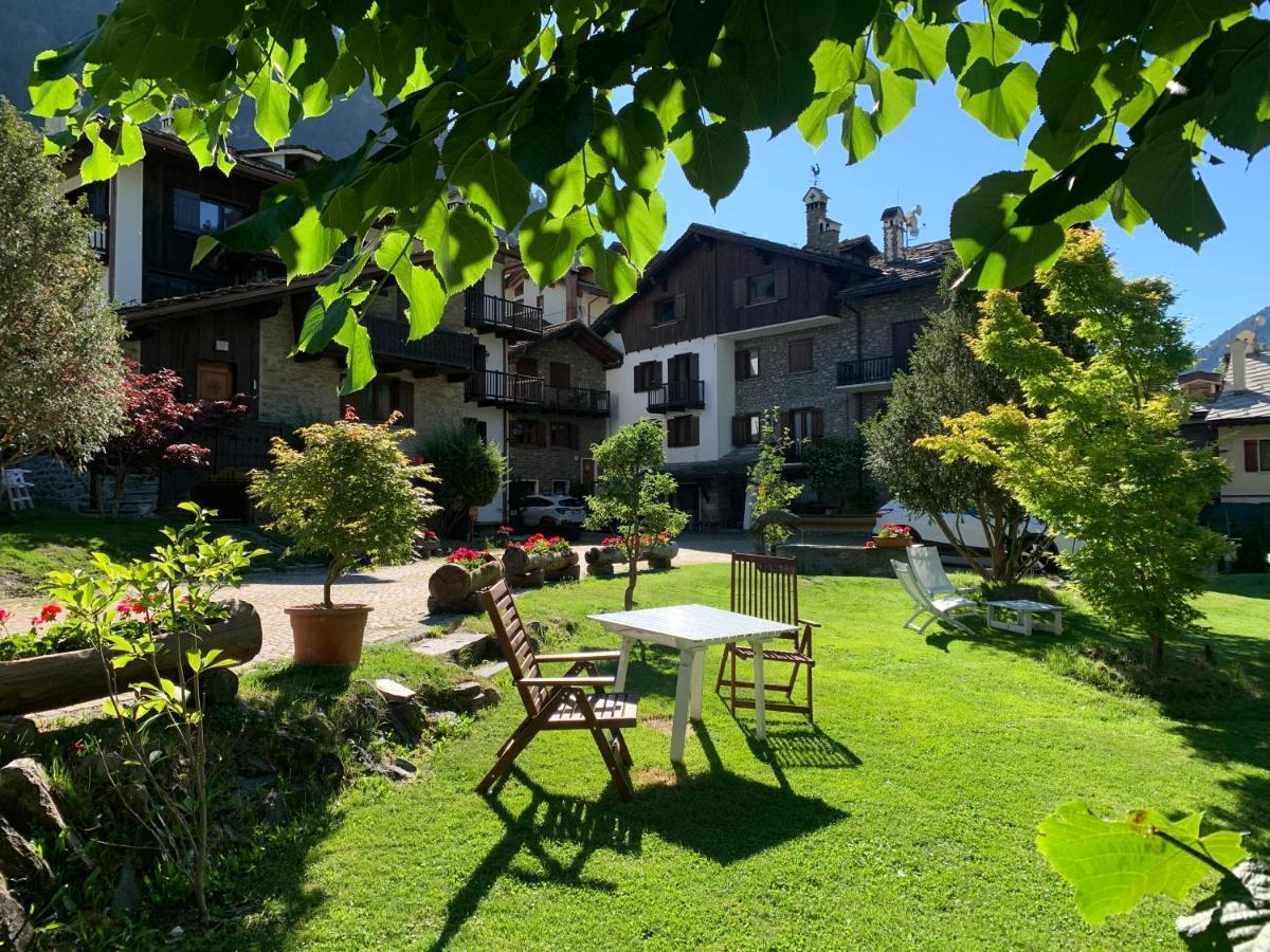 Hameau De Jadis Apartment Pre-Saint-Didier Luaran gambar